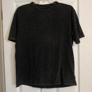 Men’s Gap Distressed Tee